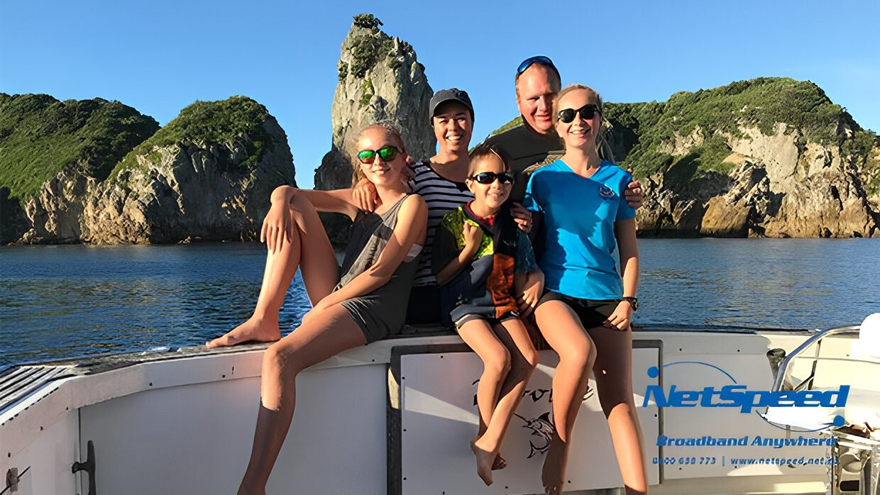 news2-image1 The Mabey family of Great Barrier Island. Photo/Supplied